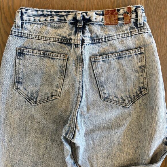 Vintage 80’s Calvin Klein Stone Washed High Waisted Mom Jeans - Picture 6 of 8